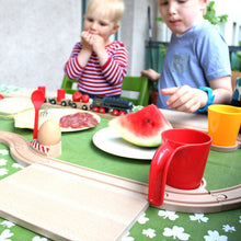 Neue Freunde Railroad Breakfast Set - Red