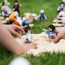 Trauffer Pilgram Flexible Wooden Doll - Swiss Wrestling - Brown-Haired