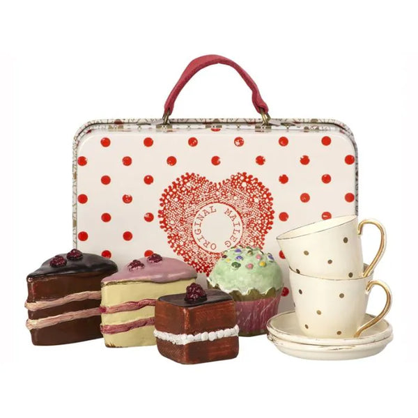 Maileg Suitcase w. cakes & tableware for 2