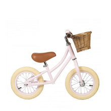 Banwood first go children's balance bike pink