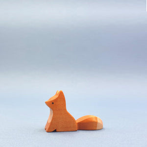Brin d'Ours Red Fox Cub - Sitting
