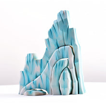 Bumbu Toys Waddle of Penguin Chicks, Penguin and Icy Cliffs SET