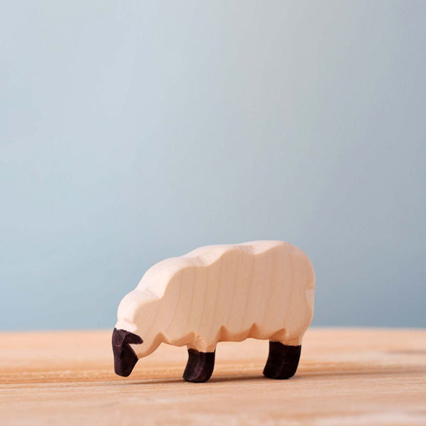 Bumbu Toys Sheep - Eating