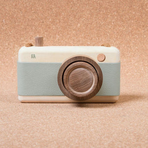 Fanny And Alexander Wooden Zoom Camera – Mineral Green
