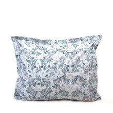 Garbo and Friends Adult Pillowcase – Mares Light