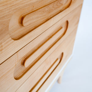 Kalon Studios Caravan Dresser – Red