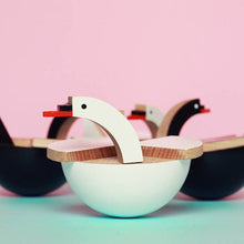 Kutulu The Wooden Swan – Labu
