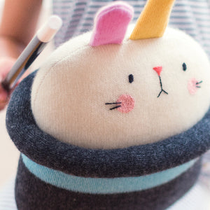 Lauvely Magic Bunny Rabbito