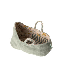 Maileg Baby Carrycot – My – Dusty Green