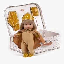 Minikane My Suitcase of Yesteryear - "Les Minis Héros" Zoé