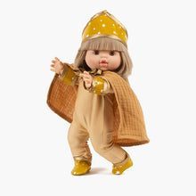 Minikane My Suitcase of Yesteryear - "Les Minis Héros" Zoé