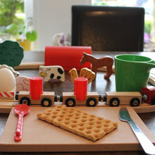 Neue Freunde Salt And Pepper Express – Red