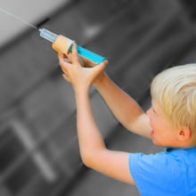 Neue Freunde Aqua Joe Wooden Water Pistol
