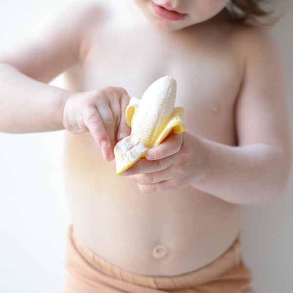 Ana deals banana baby