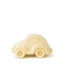 Oli and Carol Carlito the Car – Vanilla