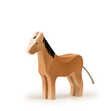 Trauffer Horse - Standing