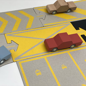 Waytoplay CARDBOARD Toy Road – Road to Recovery